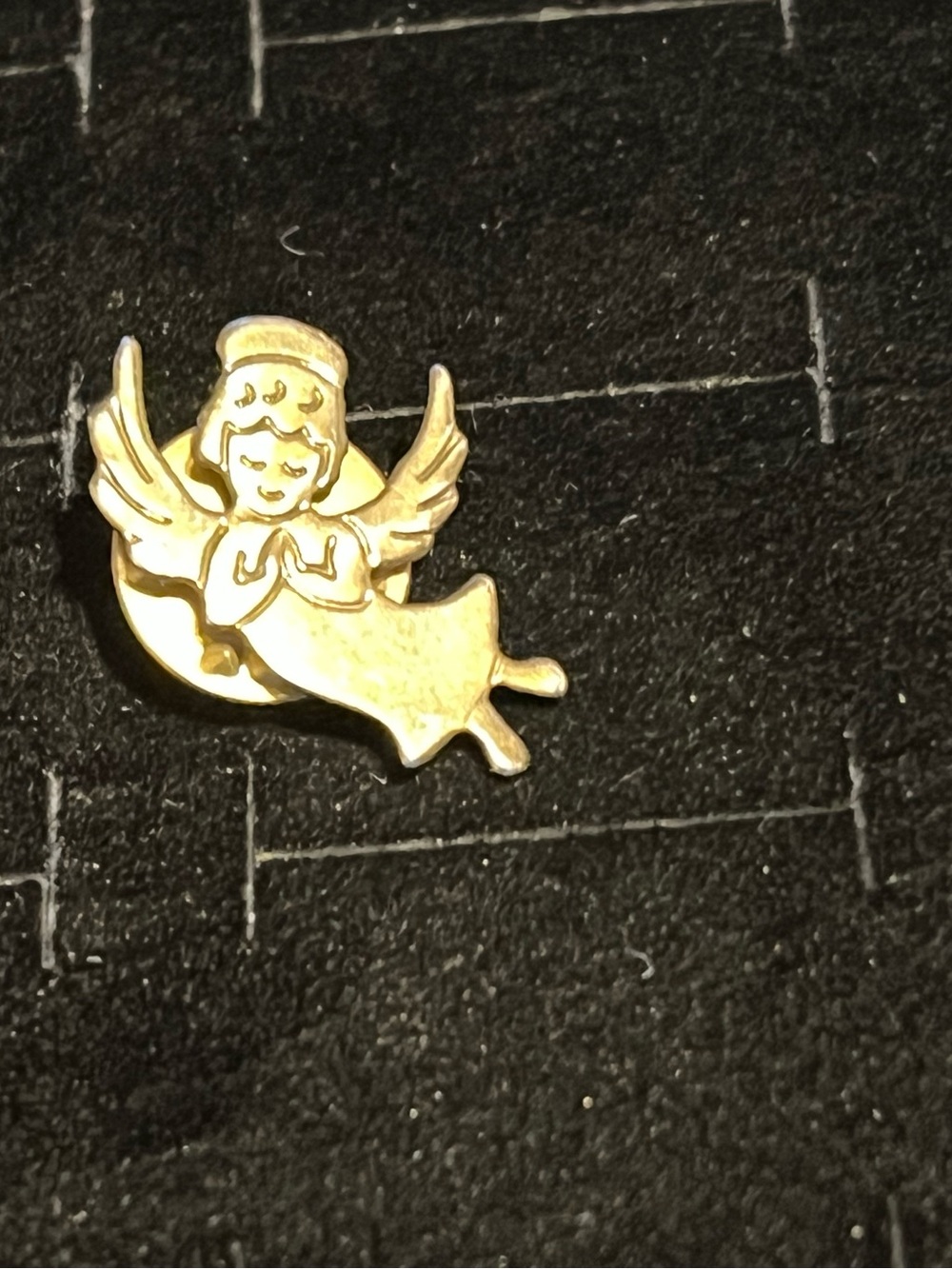 Vintage Gold toned Angel Pin Brooch - Elegant Praying Angel Jewelry